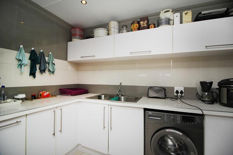 3 Bedroom Property for Sale in Reebok Western Cape